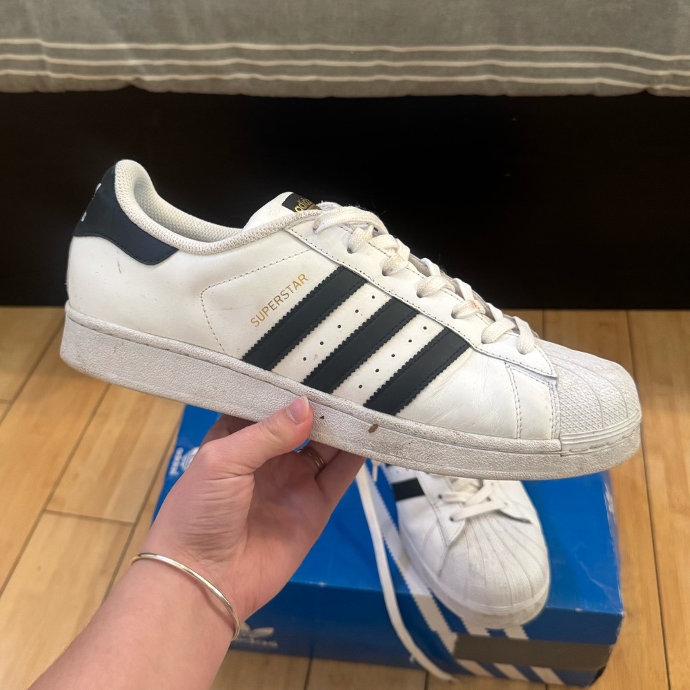 Mens Adidas - Size 10